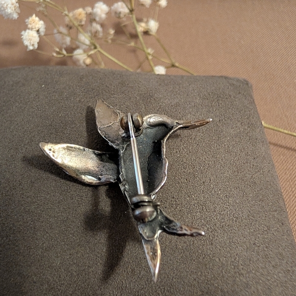 Silver Hummingbird Pin - Picture 3 of 3